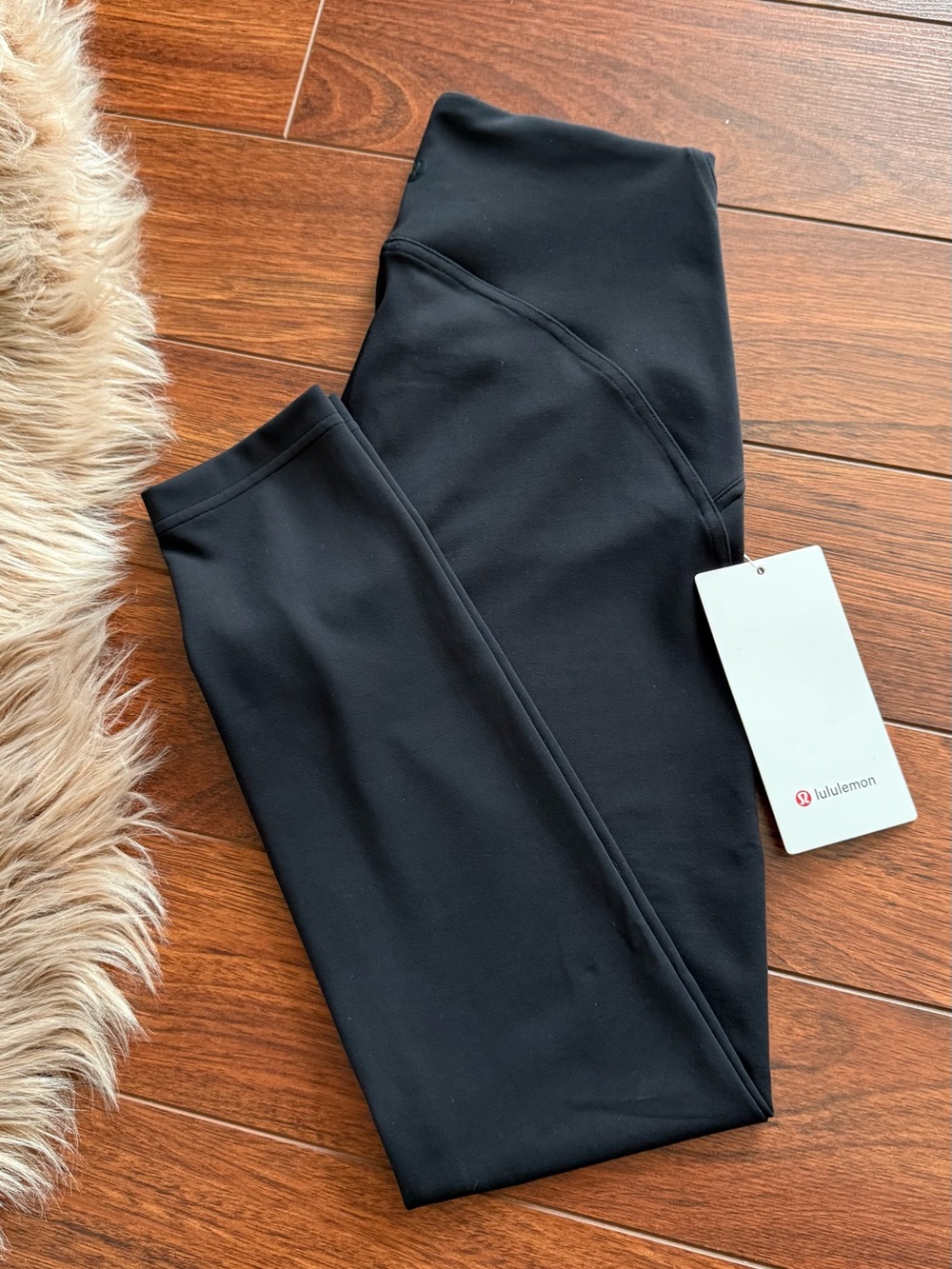 Lululemon instill tight black high rise 25” size 6 #activewear #yoga